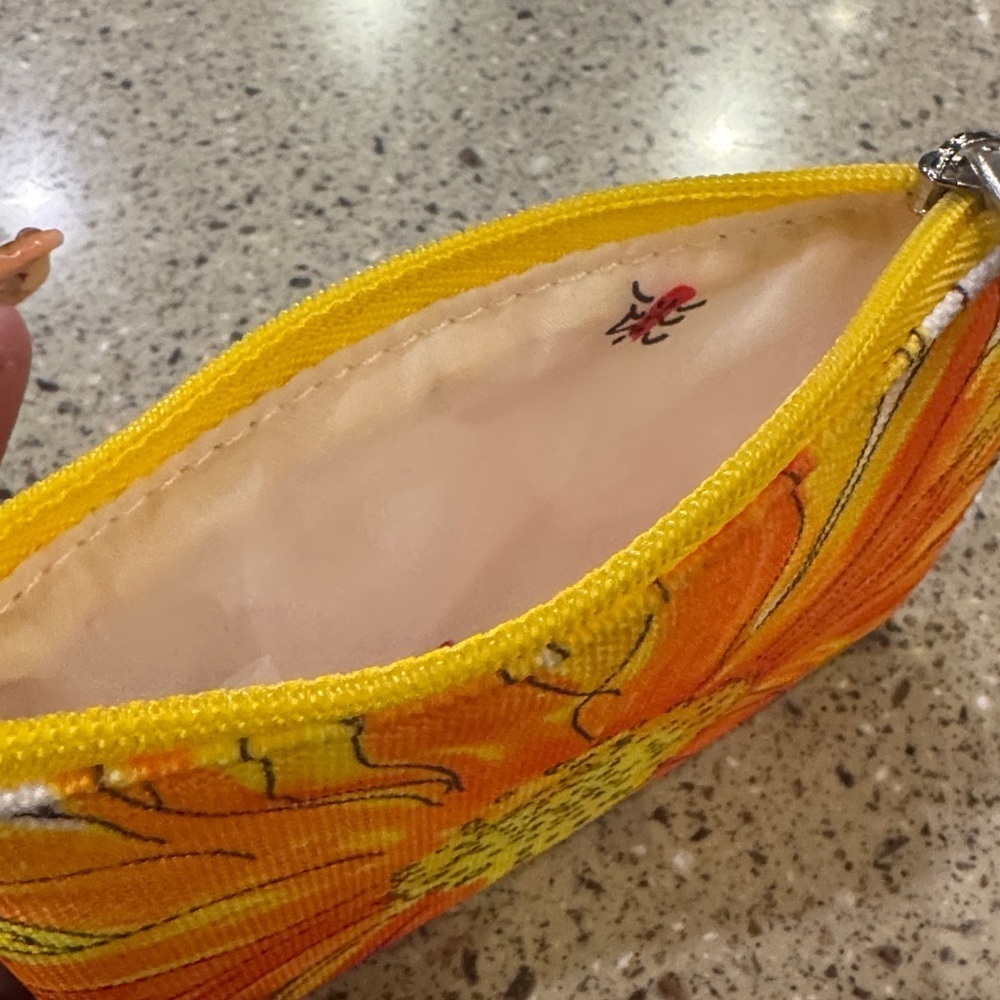 Vera Neumann for Clinique Cosmetic Bag featuring sunflower and lady bugs - New! - Picture 4 of 4